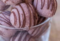 No-Bake Raspberry Coconut Delights