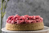 Dreamy Raspberry Buttercream Cake