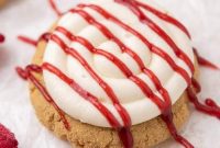 Irresistible Crumbl Raspberry Cheesecake Cookies
