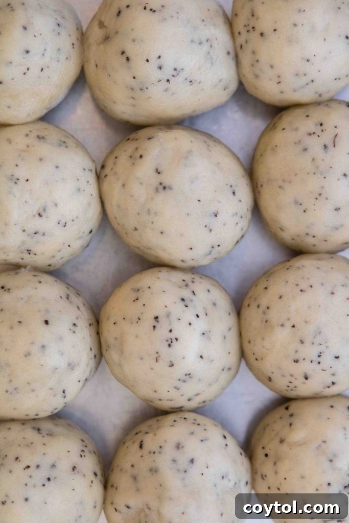 Step-by-step guide on how to make the best Earl Grey sugar cookies at home.