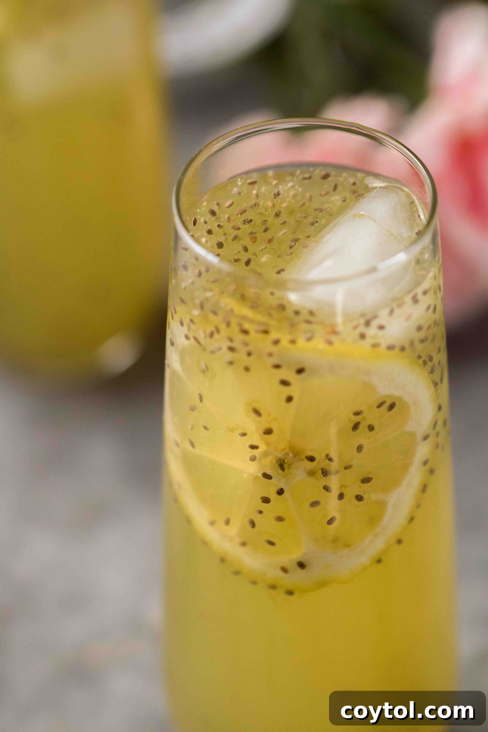 Matcha powder and fresh lemons for healthy lemonade