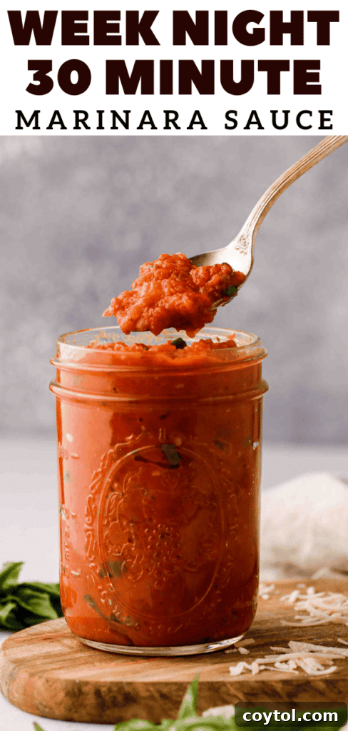 Speedy Homemade Marinara in 30 Minutes 16 Pinterest pin promoting 'The best weeknight marinara sauce recipe' with a vibrant image.
