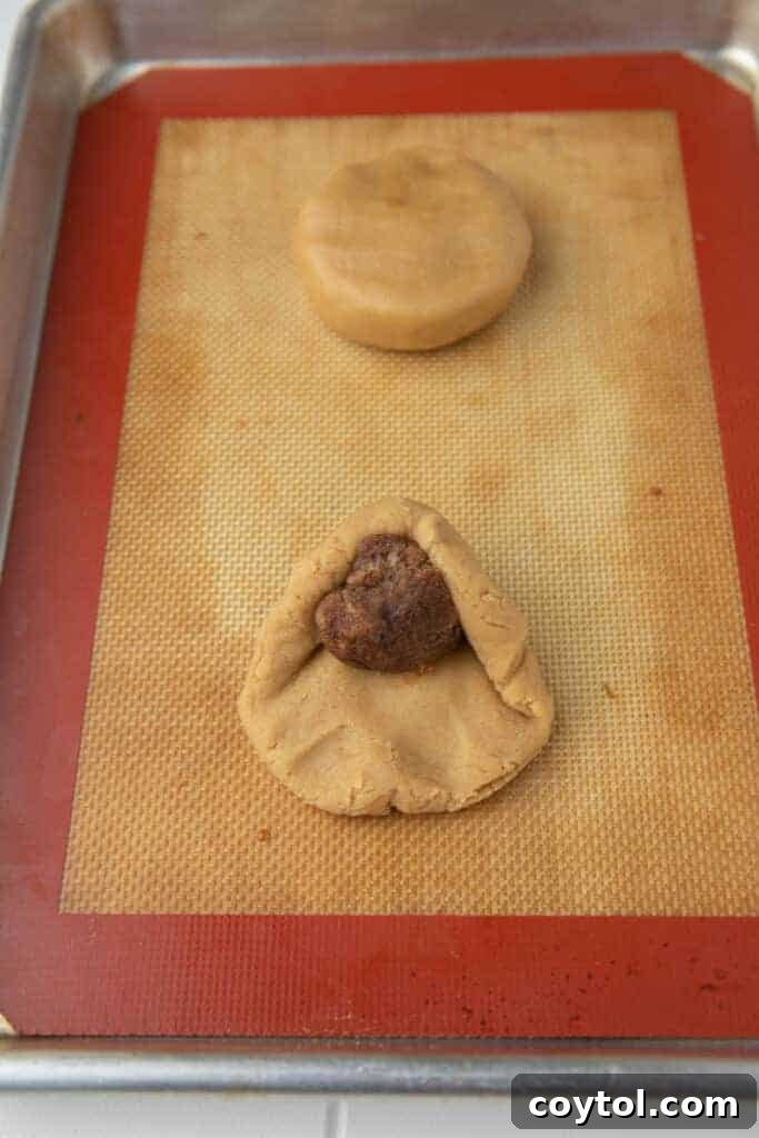 Sticky bun cookie dough