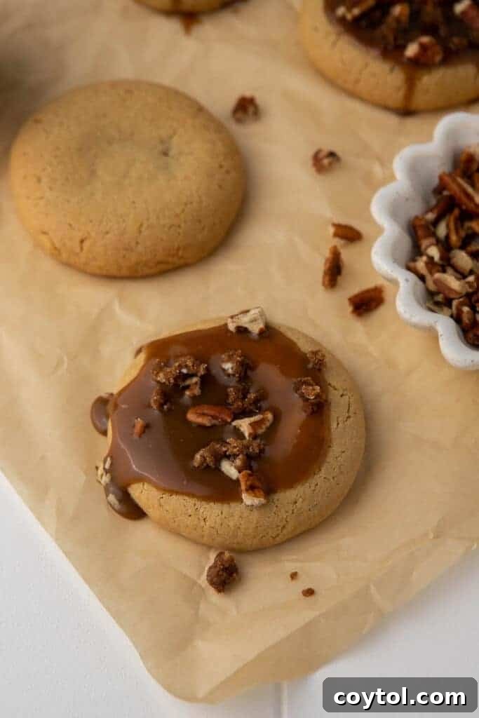 Crumbl sticky bun cookies