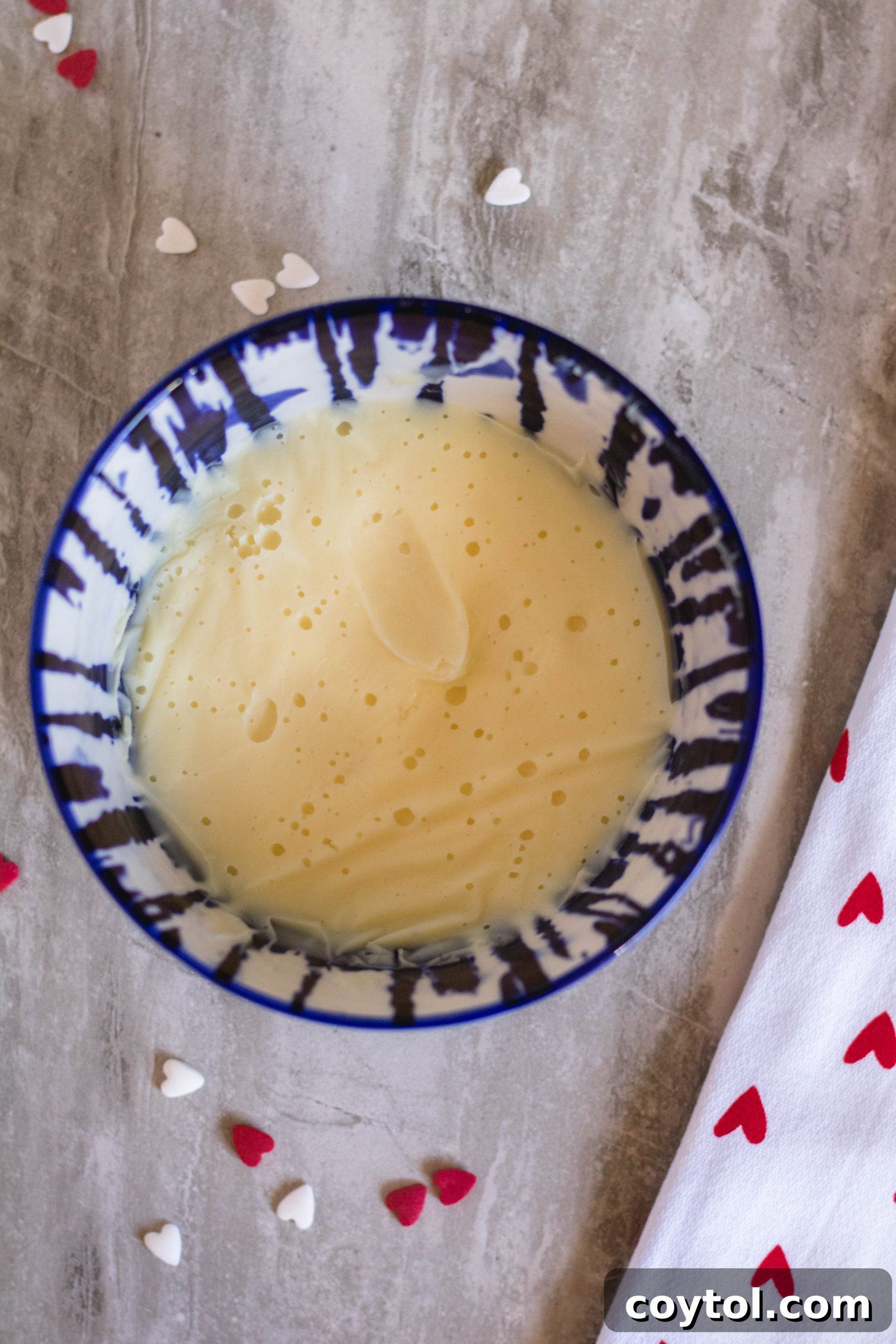 Perfectly cooled white chocolate ganache with a peanut butter-like consistency