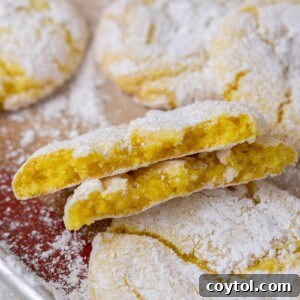 Crumbl lemon crinkle cookies