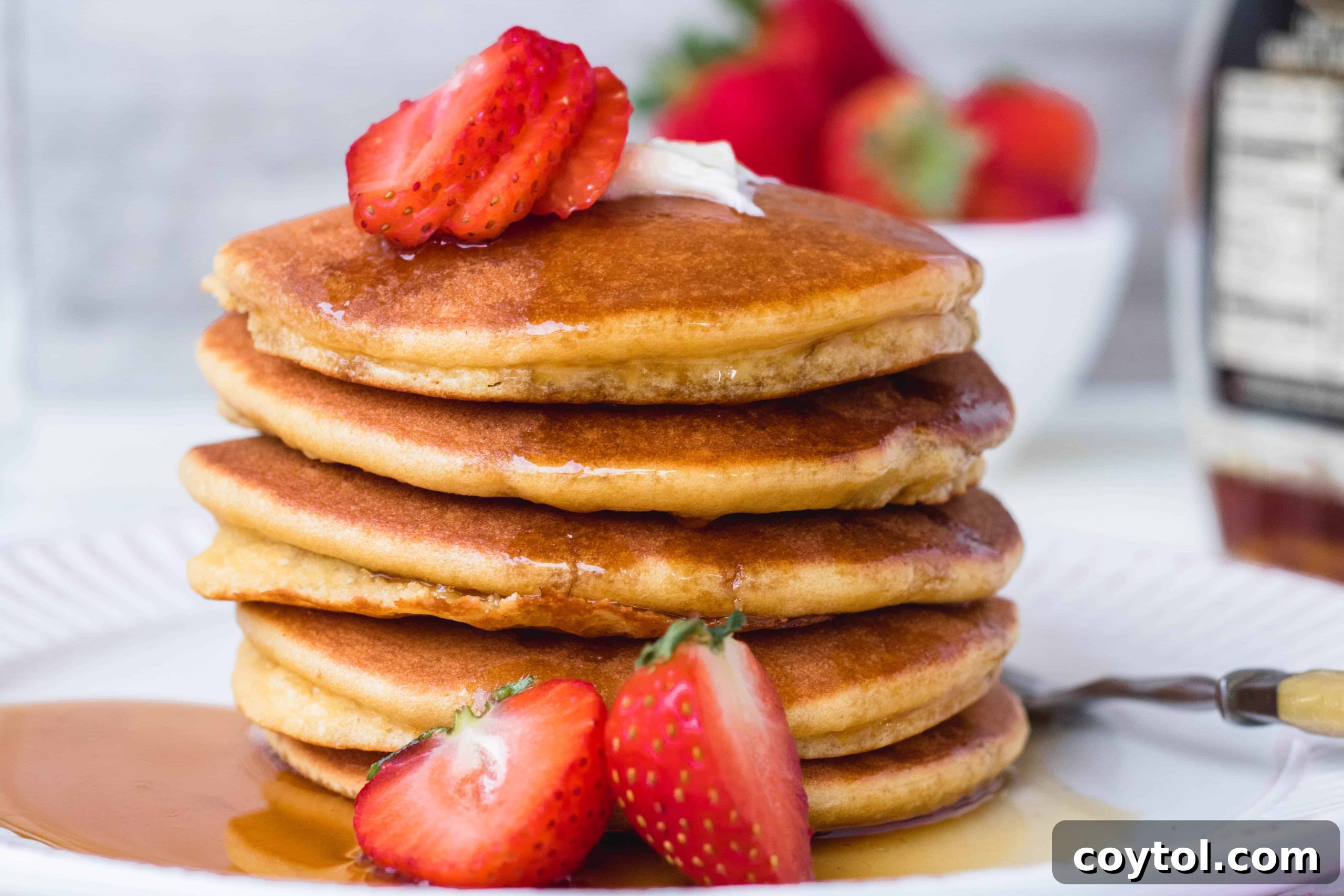 Paleo almond flour pancakes