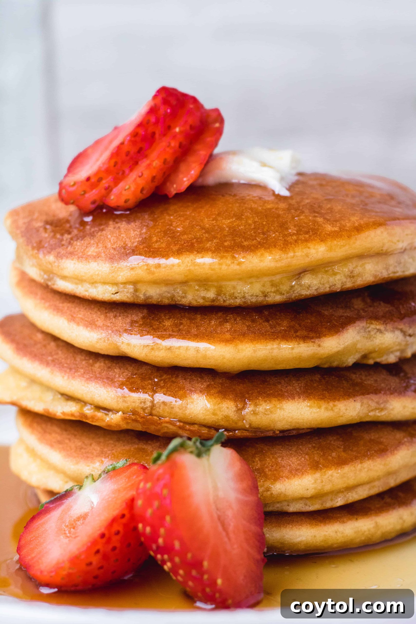 close up of the fluffy healthy  almond flour pancakes