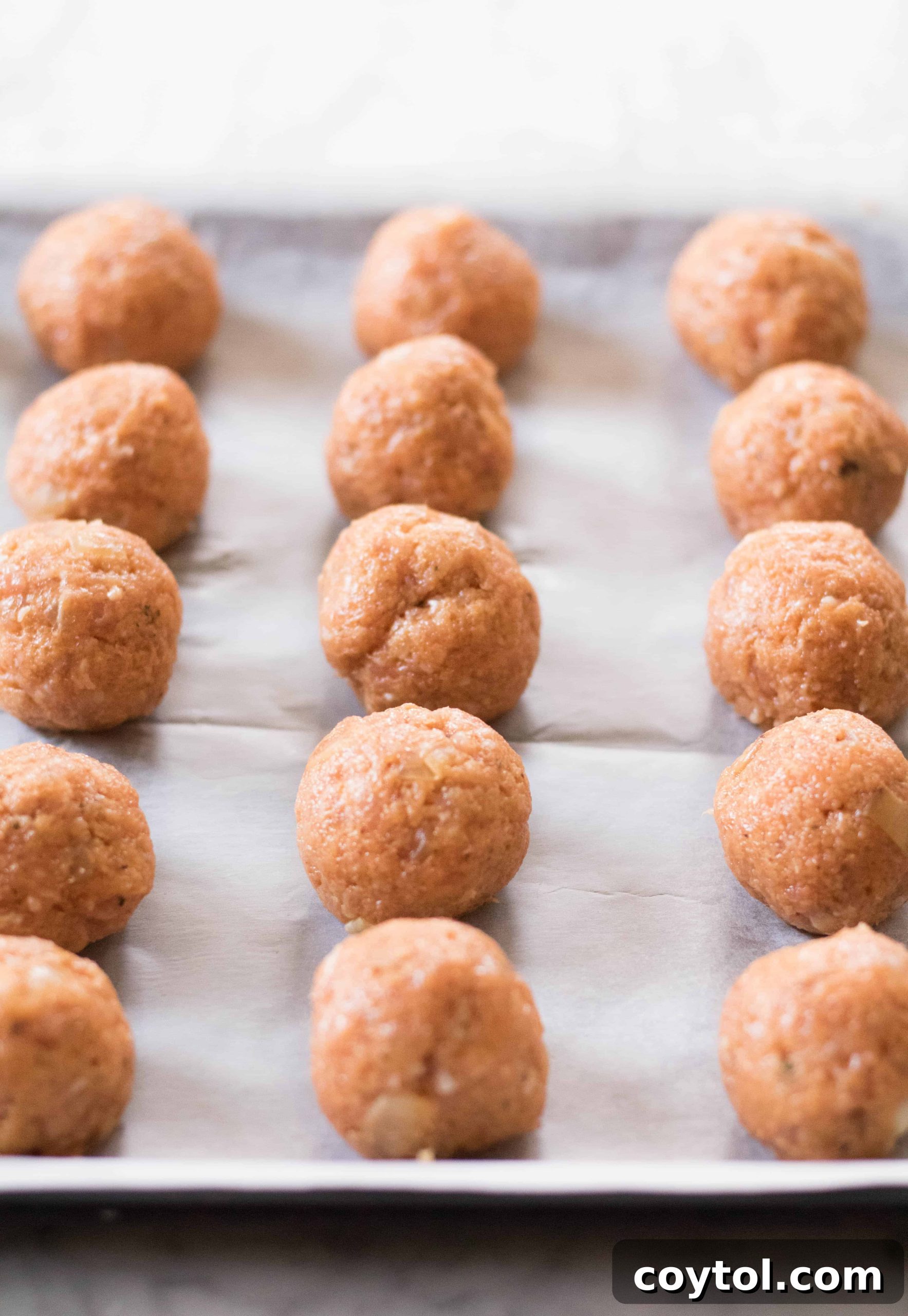 Guilt-Free Baked Buffalo Chicken Meatballs 7 Chicken buffalo meatballs ready for the oven