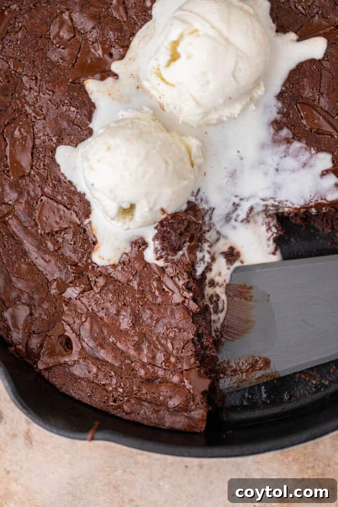 Fudgy skillet brownie