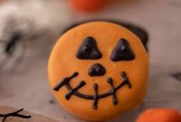 Spooktacularly Simple Chocolate Covered Halloween Oreos