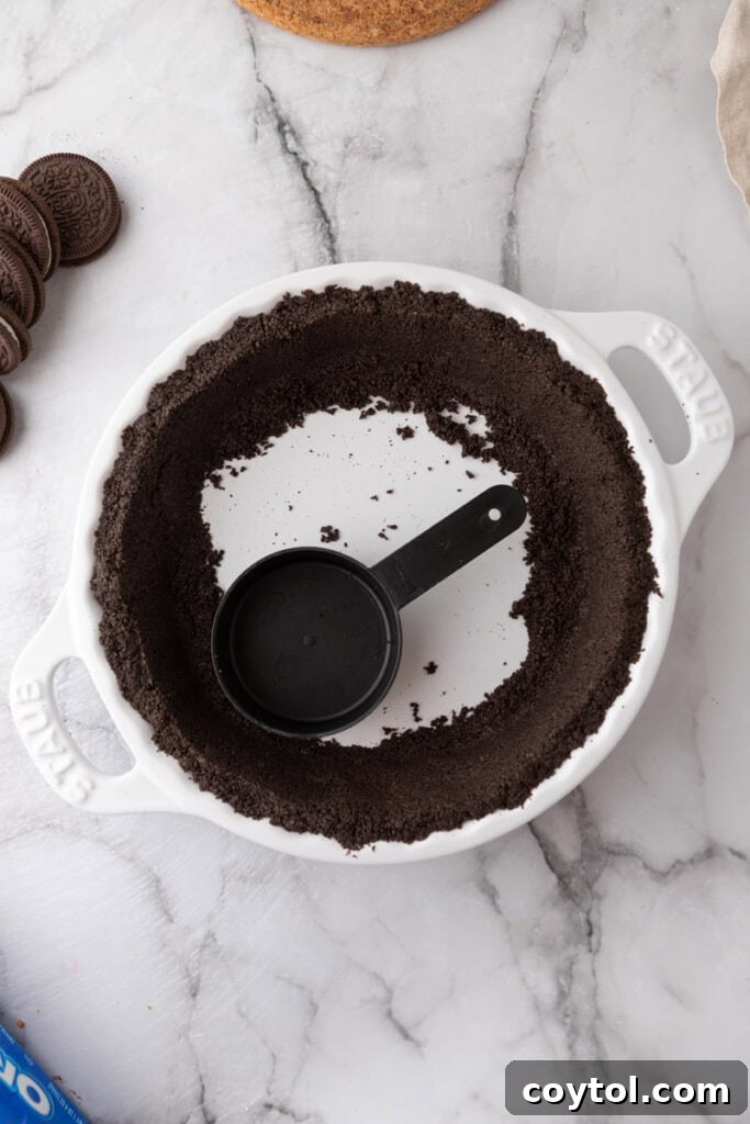 Oreo Pie Crust Recipe overhead shot showing a full crust