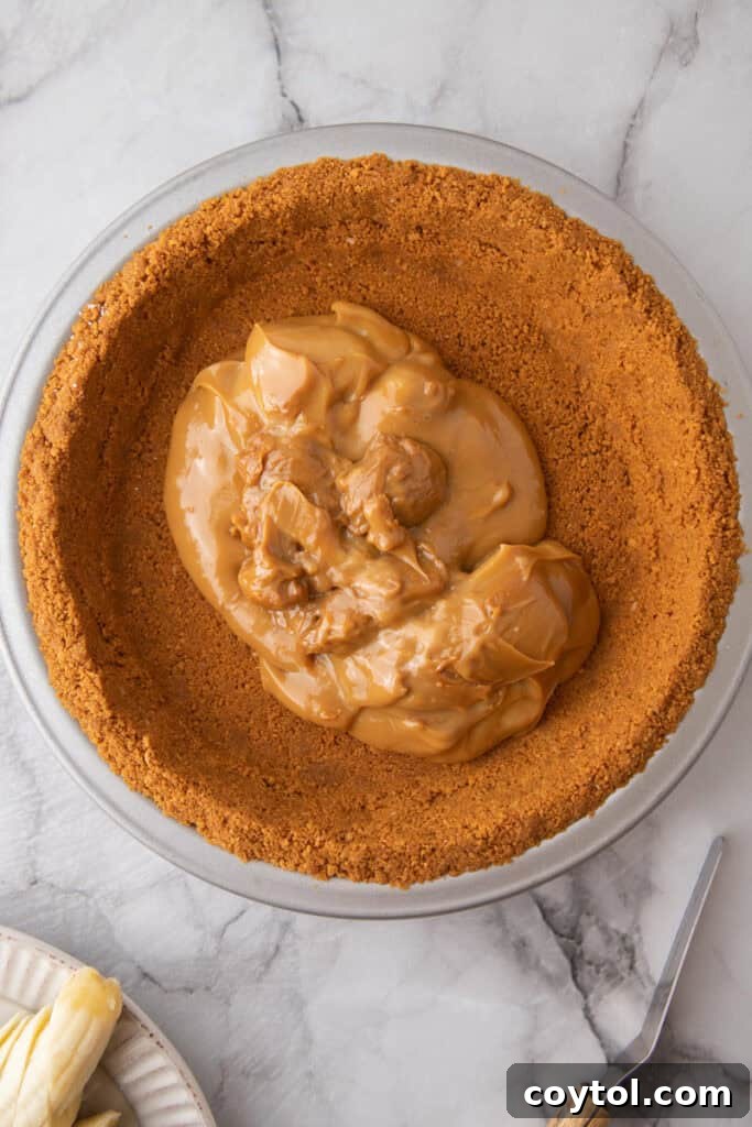The Secret To Divine Banoffee Pie 5 dulce de leche in a crust
